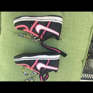 Nike Shoes - Toddler Girls 6C Nike shoes Nike Shoes - Toddler Girls 6C Nike shoes
